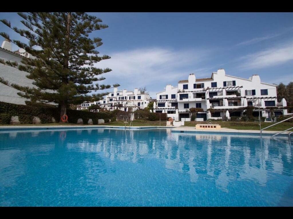 Apartment By The Beach Sitio de Calahonda Εξωτερικό φωτογραφία